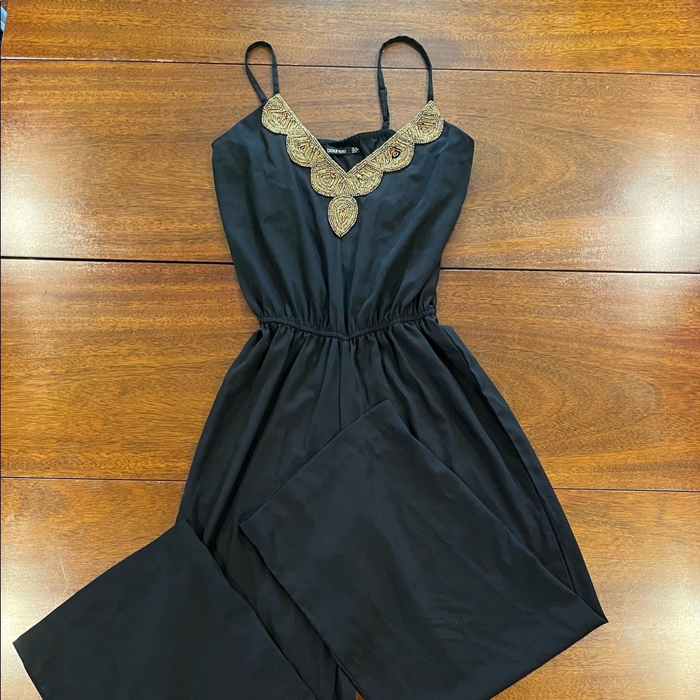 Boohoo Jumpsuit size 4